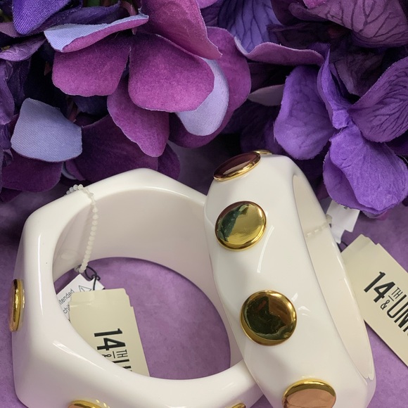 Large Geometric Bangle - Picture 3 of 4